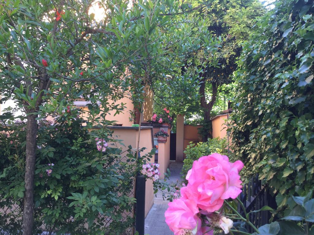 Gianicolo Penny's Garden Rom